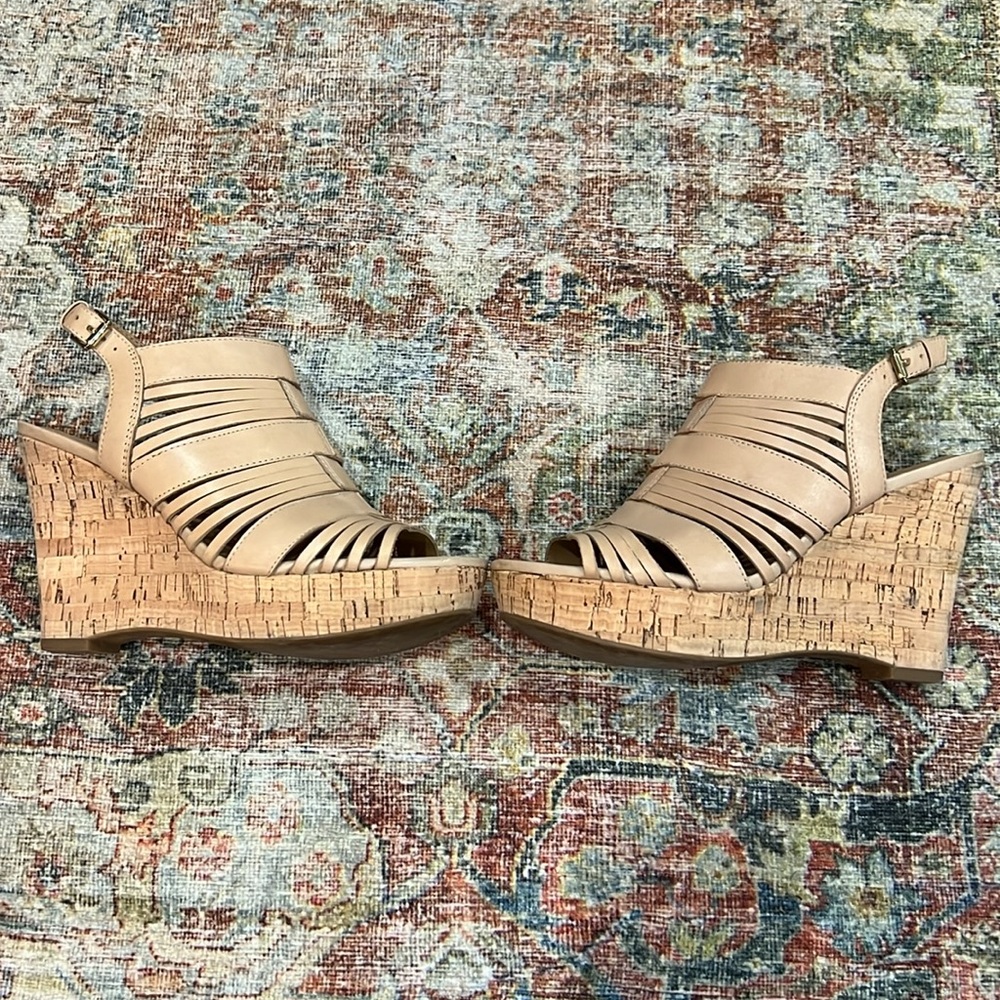 Franco Sarto Women's Tan 4” Wedge Sandals Size 7 - Picture 5 of 15